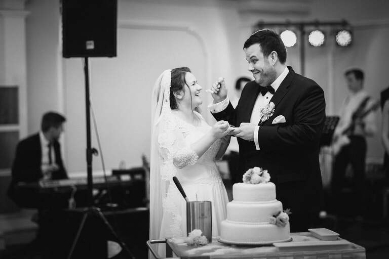 fotografia slubna czechowice, zdjecia slubne czechowice, fotograf slubny slask, slub w kosciele sw marcina w brzeszczach, zabytkowy kosciol drewniany brzeszcze, slub w drewnianym kosciele brzeszcze, wesele dworek cynkownia w czechowicach, wesele w cynkowni czechowice, dworek stara cynkownia, fotografia slubna katowice, zdjecia slubne katowice, zdjecia slubne zywiec, fotografia slubna, zdjecia slubne bielsko, fotograf slubny bielsko, fotograf slubny cieszyn, fotografia slubna cieszyn, www.magiaobrazu.com, zdjecia slubne bielsko, fotografia slubna slask, zdjecia slubne zywiec, zdjecia slubne cieszyn, dwoch fotografow na slub, zdjecia slubne slask,