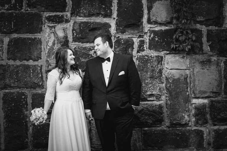 zdjecia slubne zywiec, romantyczny plener slubny, sesja slubna bielsko, plener slubny bielsko, fotograf slubny bielsko, plener slubny w lesie slask, sesja slubna w lesie slask, plener slubny las slask, sesja slubna nad jeziorem slask, fotografia slubna slask, zdjecia slubne slask, fotografia slubna katowice, zdjecia slubne katowice, romantyczna sesja slubna slask, zdjecia slubne bielsko, fotografia slubna bielsko, oryginalny plener slubny, oryginalna sesja slubna, www.magiaobrazu.com, Anna i Jacek Bieniek,