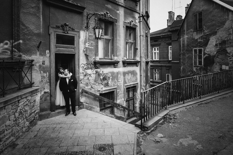 zdjecia slubne zywiec, romantyczny plener slubny, sesja slubna bielsko, plener slubny bielsko, fotograf slubny bielsko, plener slubny w lesie slask, sesja slubna w lesie slask, plener slubny las slask, sesja slubna nad jeziorem slask, fotografia slubna slask, zdjecia slubne slask, fotografia slubna katowice, zdjecia slubne katowice, romantyczna sesja slubna slask, zdjecia slubne bielsko, fotografia slubna bielsko, oryginalny plener slubny, oryginalna sesja slubna, www.magiaobrazu.com, Anna i Jacek Bieniek,