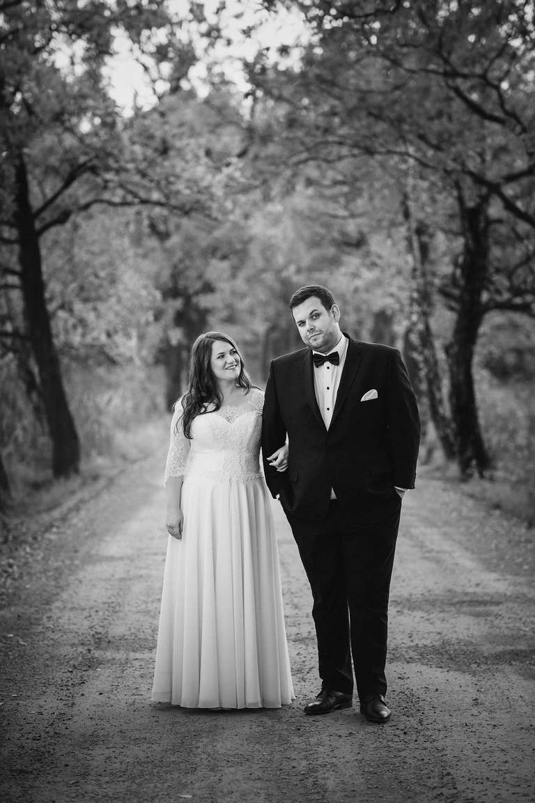 zdjecia slubne zywiec, romantyczny plener slubny, sesja slubna bielsko, plener slubny bielsko, fotograf slubny bielsko, plener slubny w lesie slask, sesja slubna w lesie slask, plener slubny las slask, sesja slubna nad jeziorem slask, fotografia slubna slask, zdjecia slubne slask, fotografia slubna katowice, zdjecia slubne katowice, romantyczna sesja slubna slask, zdjecia slubne bielsko, fotografia slubna bielsko, oryginalny plener slubny, oryginalna sesja slubna, www.magiaobrazu.com, Anna i Jacek Bieniek,