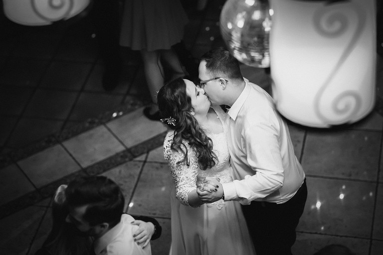 zdjecia slubne zywiec, fotografia slubna zywiec, slub w kozach, wesele w gospodzie krakowskiej, wesele gospoda krakowska kobiernica, fotografia slubna czechowice, zdjecia slubne czechowice, fotograf slubny slask, fotografia slubna katowice, zdjecia slubne katowice, zdjecia slubne zywiec, fotografia slubna, zdjecia slubne bielsko, fotograf slubny bielsko, fotograf slubny cieszyn, fotografia slubna cieszyn, www.magiaobrazu.com, zdjecia slubne bielsko, fotografia slubna slask, zdjecia slubne zywiec, zdjecia slubne cieszyn, dwoch fotografow na slub, zdjecia slubne slask,