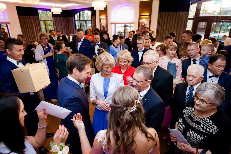 fotografia slubna jastrzebie, zdjecia slubne jastrzebie, fotograf slubny jastrzebie, fotografia slubna slask, fotografia slubna katowice, zdjecia slubne katowice, fotograf slubny katowice, zdjecia slubne bielsko, zdjecia slubne pawlowice, fotografia slubna pawlowice, slub w listopadzie, zdjecia slubne zory, fotografia slubna bielsko, wesele kompleks Dabrowka w Jastrzebiu, wesele w dabrowce jatrzebie,dwoch fotografow na slub, fotografia slubna krakow,