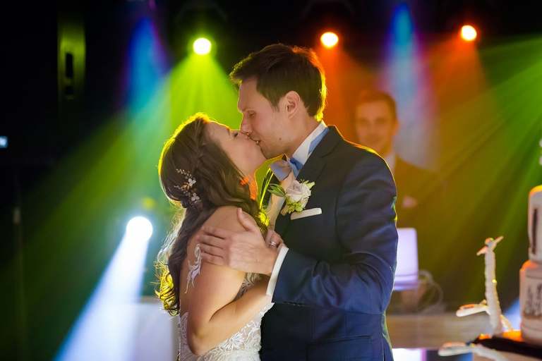 fotografia slubna jastrzebie, zdjecia slubne jastrzebie, fotograf slubny jastrzebie, fotografia slubna slask, fotografia slubna katowice, zdjecia slubne katowice, fotograf slubny katowice, zdjecia slubne bielsko, zdjecia slubne pawlowice, fotografia slubna pawlowice, slub w listopadzie, zdjecia slubne zory, fotografia slubna bielsko, wesele kompleks Dabrowka w Jastrzebiu, wesele w dabrowce jatrzebie,dwoch fotografow na slub, fotografia slubna krakow,