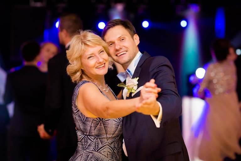 fotografia slubna jastrzebie, zdjecia slubne jastrzebie, fotograf slubny jastrzebie, fotografia slubna slask, fotografia slubna katowice, zdjecia slubne katowice, fotograf slubny katowice, zdjecia slubne bielsko, zdjecia slubne pawlowice, fotografia slubna pawlowice, slub w listopadzie, zdjecia slubne zory, fotografia slubna bielsko, wesele kompleks Dabrowka w Jastrzebiu, wesele w dabrowce jatrzebie,dwoch fotografow na slub, fotografia slubna krakow,