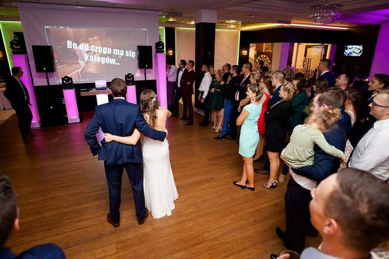 fotografia slubna jastrzebie, zdjecia slubne jastrzebie, fotograf slubny jastrzebie, fotografia slubna slask, fotografia slubna katowice, zdjecia slubne katowice, fotograf slubny katowice, zdjecia slubne bielsko, zdjecia slubne pawlowice, fotografia slubna pawlowice, slub w listopadzie, zdjecia slubne zory, fotografia slubna bielsko, wesele kompleks Dabrowka w Jastrzebiu, wesele w dabrowce jatrzebie,dwoch fotografow na slub, fotografia slubna krakow,