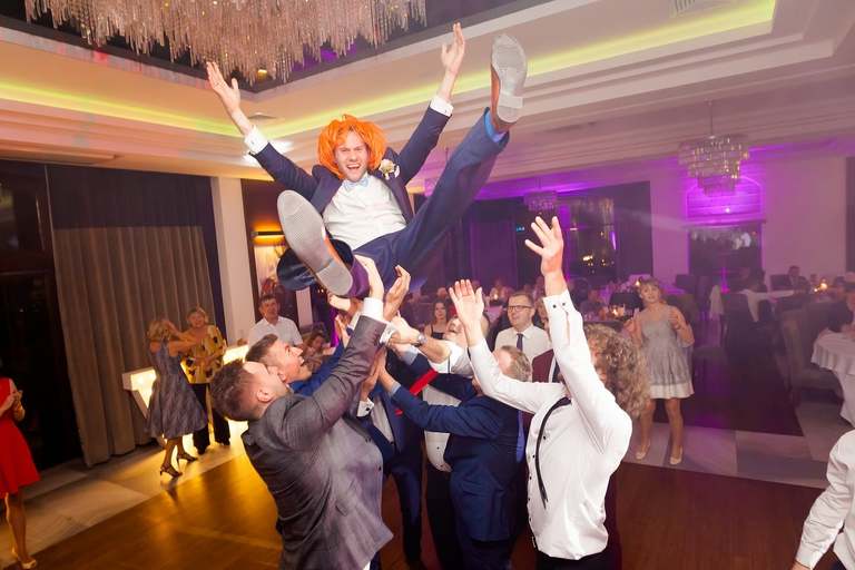 fotografia slubna jastrzebie, zdjecia slubne jastrzebie, fotograf slubny jastrzebie, fotografia slubna slask, fotografia slubna katowice, zdjecia slubne katowice, fotograf slubny katowice, zdjecia slubne bielsko, zdjecia slubne pawlowice, fotografia slubna pawlowice, slub w listopadzie, zdjecia slubne zory, fotografia slubna bielsko, wesele kompleks Dabrowka w Jastrzebiu, wesele w dabrowce jatrzebie,dwoch fotografow na slub, fotografia slubna krakow,