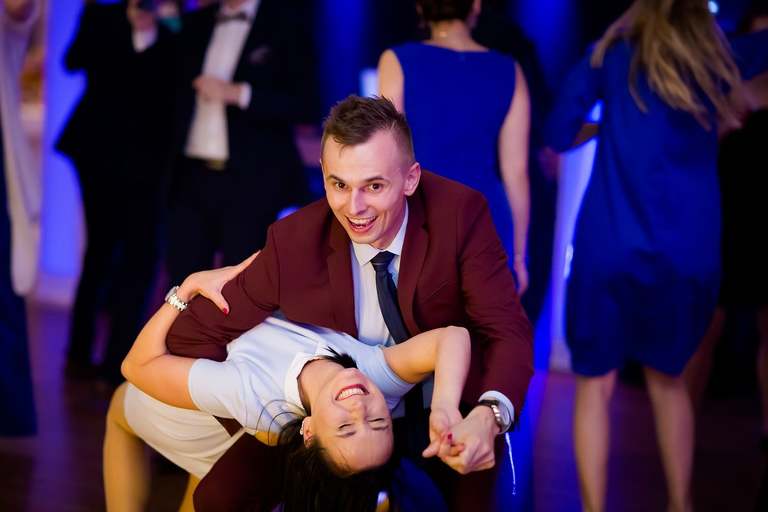 fotografia slubna jastrzebie, zdjecia slubne jastrzebie, fotograf slubny jastrzebie, fotografia slubna slask, fotografia slubna katowice, zdjecia slubne katowice, fotograf slubny katowice, zdjecia slubne bielsko, zdjecia slubne pawlowice, fotografia slubna pawlowice, slub w listopadzie, zdjecia slubne zory, fotografia slubna bielsko, wesele kompleks Dabrowka w Jastrzebiu, wesele w dabrowce jatrzebie,dwoch fotografow na slub, fotografia slubna krakow,