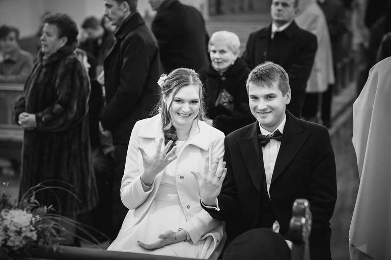 fotografia slubna bielsko, zdjecia slubne bielsko, fotograf slubny slask, zdjecia slubne slask, slub w kosciele w kobiorze, wesele pszczyna, wesele styl 70, hotel styl 70 pszczyna, fotografia slubna zory, zdjecia slubne zory, fotografia slubna katowice, zdjecia slubne katowice, zdjecia slubne zywiec, fotografia slubna, zdjecia slubne bielsko, fotograf slubny bielsko, fotograf slubny cieszyn, fotografia slubna cieszyn, www.magiaobrazu.com, zdjecia slubne czechowice, fotografia slubna slask, zdjecia slubne zywiec, zdjecia slubne cieszyn, dwoch fotografow na slub,