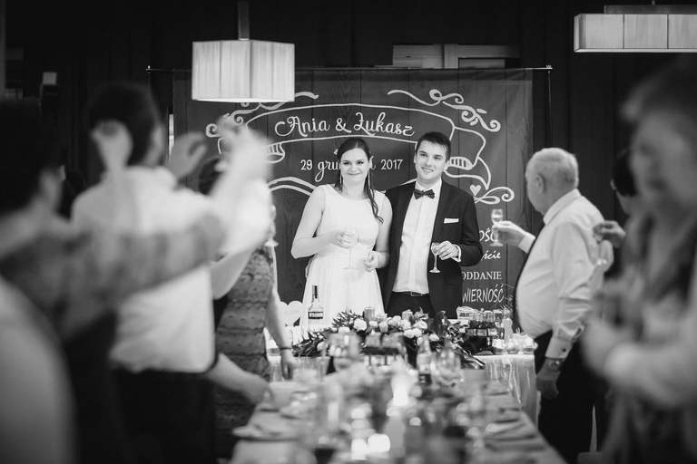 fotografia slubna bielsko, zdjecia slubne bielsko, fotograf slubny slask, zdjecia slubne slask, slub w kosciele w kobiorze, wesele pszczyna, wesele styl 70, hotel styl 70 pszczyna, fotografia slubna zory, zdjecia slubne zory, fotografia slubna katowice, zdjecia slubne katowice, zdjecia slubne zywiec, fotografia slubna, zdjecia slubne bielsko, fotograf slubny bielsko, fotograf slubny cieszyn, fotografia slubna cieszyn, www.magiaobrazu.com, zdjecia slubne czechowice, fotografia slubna slask, zdjecia slubne zywiec, zdjecia slubne cieszyn, dwoch fotografow na slub,