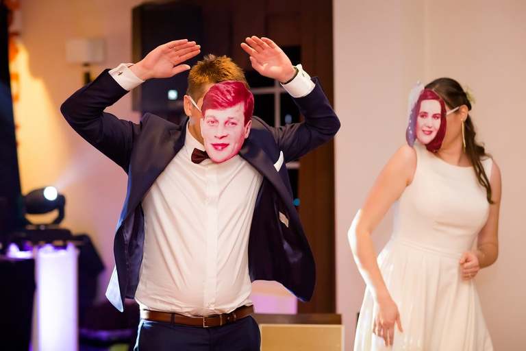 fotografia slubna bielsko, zdjecia slubne bielsko, fotograf slubny slask, zdjecia slubne slask, slub w kosciele w kobiorze, wesele pszczyna, wesele styl 70, hotel styl 70 pszczyna, fotografia slubna zory, zdjecia slubne zory, fotografia slubna katowice, zdjecia slubne katowice, zdjecia slubne zywiec, fotografia slubna, zdjecia slubne bielsko, fotograf slubny bielsko, fotograf slubny cieszyn, fotografia slubna cieszyn, www.magiaobrazu.com, zdjecia slubne czechowice, fotografia slubna slask, zdjecia slubne zywiec, zdjecia slubne cieszyn, dwoch fotografow na slub,