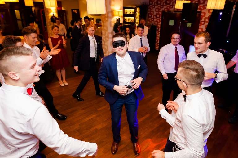 fotografia slubna bielsko, zdjecia slubne bielsko, fotograf slubny slask, zdjecia slubne slask, slub w kosciele w kobiorze, wesele pszczyna, wesele styl 70, hotel styl 70 pszczyna, fotografia slubna zory, zdjecia slubne zory, fotografia slubna katowice, zdjecia slubne katowice, zdjecia slubne zywiec, fotografia slubna, zdjecia slubne bielsko, fotograf slubny bielsko, fotograf slubny cieszyn, fotografia slubna cieszyn, www.magiaobrazu.com, zdjecia slubne czechowice, fotografia slubna slask, zdjecia slubne zywiec, zdjecia slubne cieszyn, dwoch fotografow na slub,