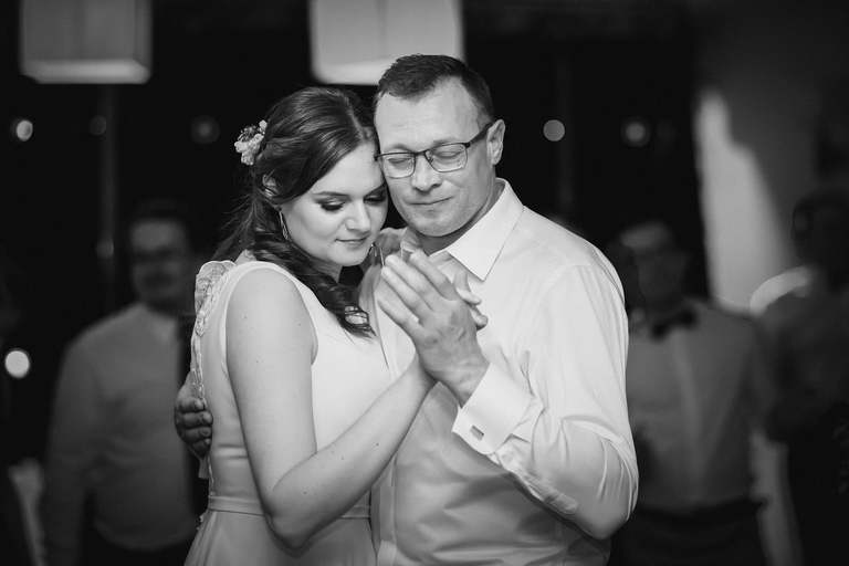 fotografia slubna bielsko, zdjecia slubne bielsko, fotograf slubny slask, zdjecia slubne slask, slub w kosciele w kobiorze, wesele pszczyna, wesele styl 70, hotel styl 70 pszczyna, fotografia slubna zory, zdjecia slubne zory, fotografia slubna katowice, zdjecia slubne katowice, zdjecia slubne zywiec, fotografia slubna, zdjecia slubne bielsko, fotograf slubny bielsko, fotograf slubny cieszyn, fotografia slubna cieszyn, www.magiaobrazu.com, zdjecia slubne czechowice, fotografia slubna slask, zdjecia slubne zywiec, zdjecia slubne cieszyn, dwoch fotografow na slub,