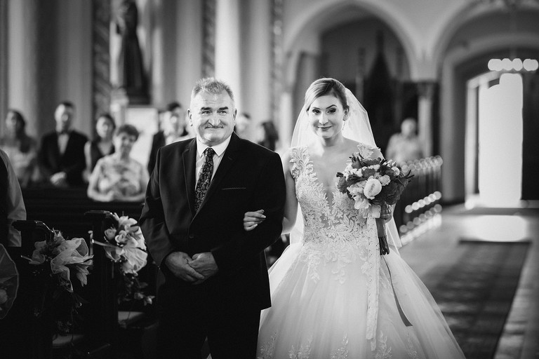 fotografia slubna bytom, zdjecia slubne bytom, fotograf slubny slask, slub w kosciele sw wojciecha w radzionkowie, fotografia slubna katowice, zdjecia slubne katowice, zdjecia slubne zywiec, fotografia slubna, zdjecia slubne bielsko, fotograf slubny bielsko, fotograf slubny cieszyn, fotografia slubna cieszyn, www.magiaobrazu.com, zdjecia slubne bielsko, fotografia slubna slask, zdjecia slubne zywiec, zdjecia slubne cieszyn, dwoch fotografow na slub, zdjecia slubne slask,