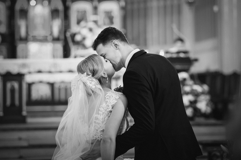 fotografia slubna bytom, zdjecia slubne bytom, fotograf slubny slask, slub w kosciele sw wojciecha w radzionkowie, fotografia slubna katowice, zdjecia slubne katowice, zdjecia slubne zywiec, fotografia slubna, zdjecia slubne bielsko, fotograf slubny bielsko, fotograf slubny cieszyn, fotografia slubna cieszyn, www.magiaobrazu.com, zdjecia slubne bielsko, fotografia slubna slask, zdjecia slubne zywiec, zdjecia slubne cieszyn, dwoch fotografow na slub, zdjecia slubne slask,