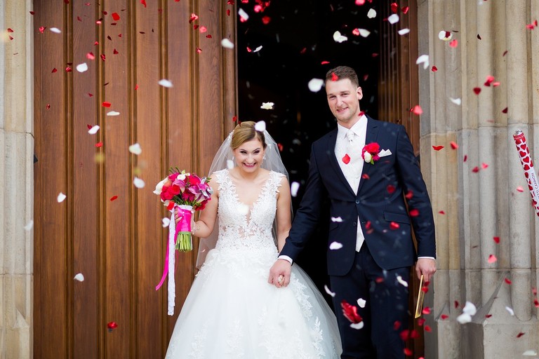 fotografia slubna bytom, zdjecia slubne bytom, fotograf slubny slask, slub w kosciele sw wojciecha w radzionkowie, fotografia slubna katowice, zdjecia slubne katowice, zdjecia slubne zywiec, fotografia slubna, zdjecia slubne bielsko, fotograf slubny bielsko, fotograf slubny cieszyn, fotografia slubna cieszyn, www.magiaobrazu.com, zdjecia slubne bielsko, fotografia slubna slask, zdjecia slubne zywiec, zdjecia slubne cieszyn, dwoch fotografow na slub, zdjecia slubne slask,