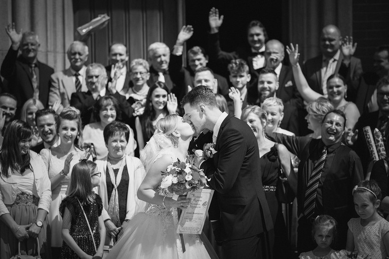 fotografia slubna bytom, zdjecia slubne bytom, fotograf slubny slask, slub w kosciele sw wojciecha w radzionkowie, fotografia slubna katowice, zdjecia slubne katowice, zdjecia slubne zywiec, fotografia slubna, zdjecia slubne bielsko, fotograf slubny bielsko, fotograf slubny cieszyn, fotografia slubna cieszyn, www.magiaobrazu.com, zdjecia slubne bielsko, fotografia slubna slask, zdjecia slubne zywiec, zdjecia slubne cieszyn, dwoch fotografow na slub, zdjecia slubne slask,