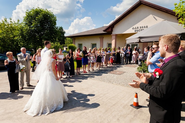 fotografia slubna bytom, zdjecia slubne bytom, fotograf slubny slask, slub w kosciele sw wojciecha w radzionkowie, fotografia slubna katowice, zdjecia slubne katowice, zdjecia slubne zywiec, fotografia slubna, zdjecia slubne bielsko, fotograf slubny bielsko, fotograf slubny cieszyn, fotografia slubna cieszyn, www.magiaobrazu.com, zdjecia slubne bielsko, fotografia slubna slask, zdjecia slubne zywiec, zdjecia slubne cieszyn, dwoch fotografow na slub, zdjecia slubne slask,