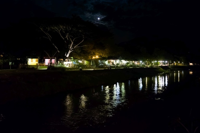 co zobaczyc w tajlandii, najlepsze miejsca w tajlandii, co odwiedzic w tajlandii, wakacje w tajlandii, tajlandia najlepsze miejsca, fotografie z podrozy, zdjecia z podrozy, zdjecia z tajlandii, Bangkok, Koh Chang, Udon Thani, Nakhon Ratthasima, Chiang Mai, Pai, Chiang Rai, Trat, Koh Kood, Koh Larn fotografie z tajlandii, fotografia podroznicza, travel photography, travel photos, asia photos, thailand, thai photos, thailand photography, thailand travel, thai travel, best places in thailand, www.magiaobrazu.com, tajlandia, bangkok, zdjecia z wakacji, zdjecia z azji, fotografie z azji, podroz po azji