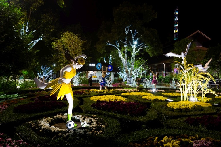 co zobaczyc w tajlandii, najlepsze miejsca w tajlandii, co odwiedzic w tajlandii, wakacje w tajlandii, tajlandia najlepsze miejsca, fotografie z podrozy, zdjecia z podrozy, zdjecia z tajlandii, Bangkok, Koh Chang, Udon Thani, Nakhon Ratthasima, Chiang Mai, Pai, Chiang Rai, Trat, Koh Kood, Koh Larn fotografie z tajlandii, fotografia podroznicza, travel photography, travel photos, asia photos, thailand, thai photos, thailand photography, thailand travel, thai travel, best places in thailand, www.magiaobrazu.com, tajlandia, bangkok, zdjecia z wakacji, zdjecia z azji, fotografie z azji, podroz po azji