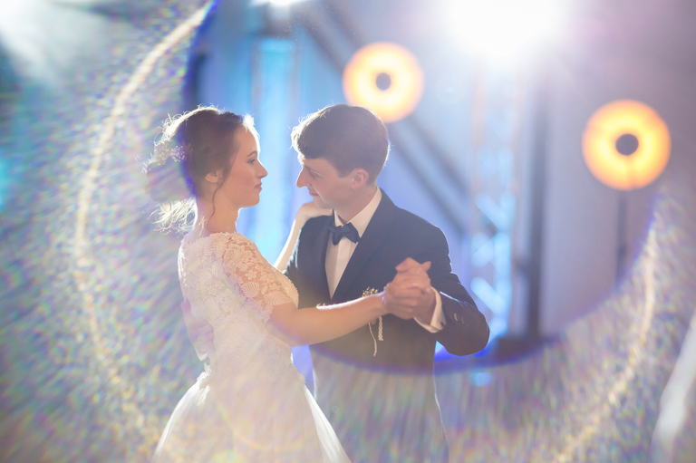 fotografia slubna, fotografia slubna krakow, zdjecia slubne krakow, fotograf slubny krakow, fotograf na wesele krakow, slub w klasztorze dominikanow krakow, slub dominikanie krakow, folwark zalesie, wesele w folwarku zalesie, najlepsze zdjecia slubne, fotografia slubna slask, zdjecia slubne slask, fotografia slubna wieliczka, zdjecia slubne wieliczka, oryginalne zdjecia z druhnami, zdjecia grupowe druzbowie, zdjecia slubne bielsko, fotograf slubny bielsko, www.magiaobrazu.com, zdjecia slubne bielsko, fotografia slubna slask, fotograf cieszyn, zdjecia slubne cieszyn