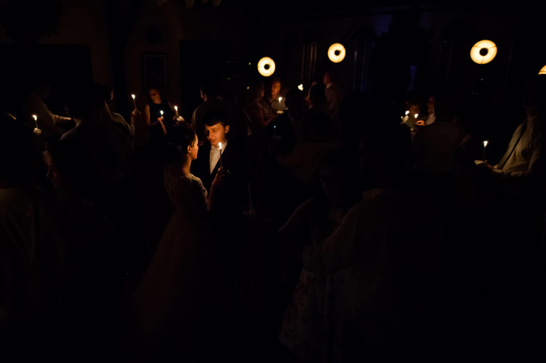 fotografia slubna, fotografia slubna krakow, zdjecia slubne krakow, fotograf slubny krakow, fotograf na wesele krakow, slub w klasztorze dominikanow krakow, slub dominikanie krakow, folwark zalesie, wesele w folwarku zalesie, najlepsze zdjecia slubne, fotografia slubna slask, zdjecia slubne slask, fotografia slubna wieliczka, zdjecia slubne wieliczka, oryginalne zdjecia z druhnami, zdjecia grupowe druzbowie, zdjecia slubne bielsko, fotograf slubny bielsko, www.magiaobrazu.com, zdjecia slubne bielsko, fotografia slubna slask, fotograf cieszyn, zdjecia slubne cieszyn