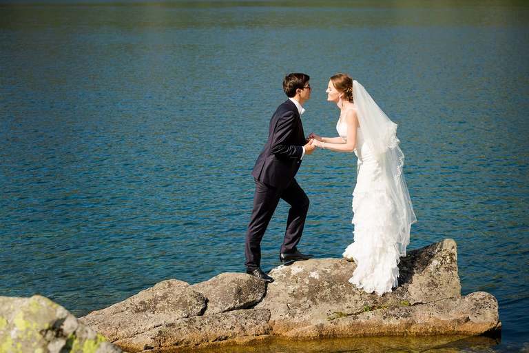 plener slubny Tatry, www.magiaobrazu.com, plener slubny w Tatrach, sesja ślubna Dolina Pięciu Stawów, fotografia ślubna Tatry, tatrzanski plener slubny, sesja slubna tatry, plener slubny dolina pieciu stawow, fotografia ślubna, fotograf ślubny Kraków, fotografowie ślubni, fotograf małopolska,dwóch fotografów na ślub, Anna i Jacek Bieniek, zdjęcia ślubne śląsk;
