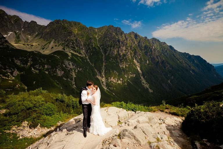 plener slubny Tatry, www.magiaobrazu.com, plener slubny w Tatrach, sesja ślubna Dolina Pięciu Stawów, fotografia ślubna Tatry, tatrzanski plener slubny, sesja slubna tatry, plener slubny dolina pieciu stawow, fotografia ślubna, fotograf ślubny Kraków, fotografowie ślubni, fotograf małopolska,dwóch fotografów na ślub, Anna i Jacek Bieniek, zdjęcia ślubne śląsk;