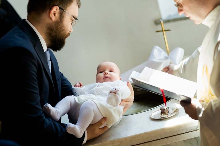 fotograf na chrzest czechowice, zdjecia z chrztu, fotograf bielsko, chrzest w kosciele Boboli w Czechowicach, dobry fotograf pszczyna, profesjonalny fotograf czechowice, reportaz fotograficzny z chrztu, fotograf na chrzest slask, reportaz z chrzcin, fotografia bielsko, dobry fotograf bielsko, fotograf czechowice, fotograf na uroczystosci rodzinne slask