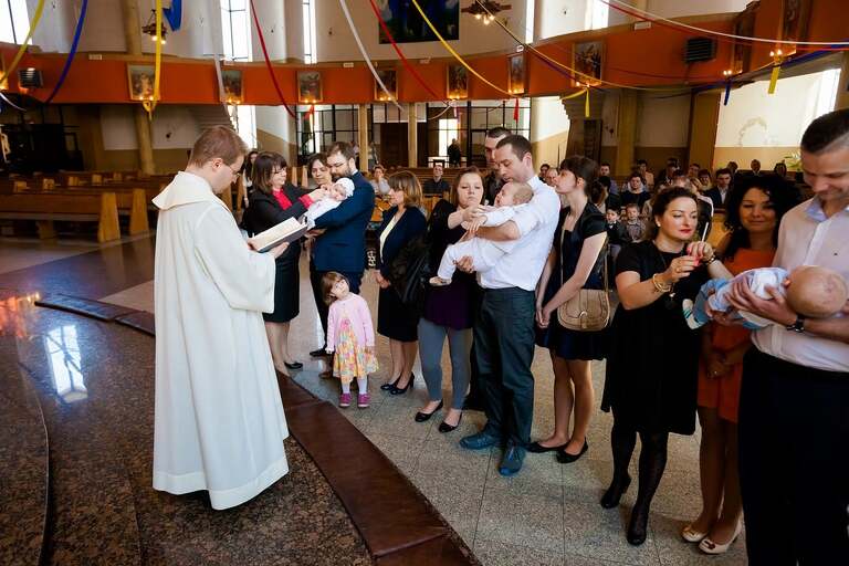 fotograf na chrzest czechowice, zdjecia z chrztu, fotograf bielsko, chrzest w kosciele Boboli w Czechowicach, dobry fotograf pszczyna, profesjonalny fotograf czechowice, reportaz fotograficzny z chrztu, fotograf na chrzest slask, reportaz z chrzcin, fotografia bielsko, dobry fotograf bielsko, fotograf czechowice, fotograf na uroczystosci rodzinne slask