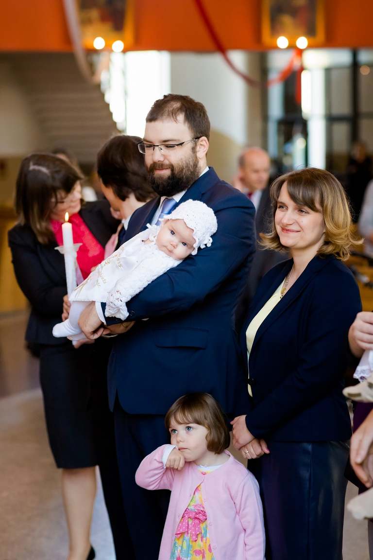 fotograf na chrzest czechowice, zdjecia z chrztu, fotograf bielsko, chrzest w kosciele Boboli w Czechowicach, dobry fotograf pszczyna, profesjonalny fotograf czechowice, reportaz fotograficzny z chrztu, fotograf na chrzest slask, reportaz z chrzcin, fotografia bielsko, dobry fotograf bielsko, fotograf czechowice, fotograf na uroczystosci rodzinne slask
