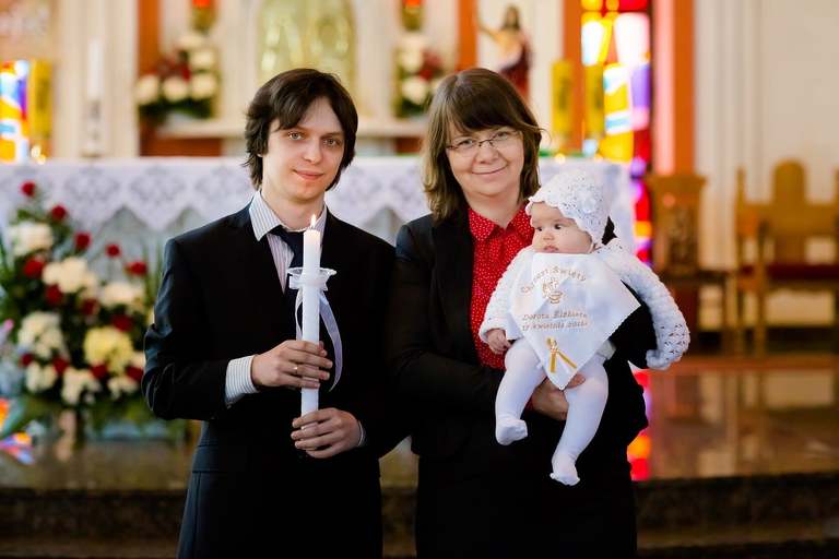 fotograf na chrzest czechowice, zdjecia z chrztu, fotograf bielsko, chrzest w kosciele Boboli w Czechowicach, dobry fotograf pszczyna, profesjonalny fotograf czechowice, reportaz fotograficzny z chrztu, fotograf na chrzest slask, reportaz z chrzcin, fotografia bielsko, dobry fotograf bielsko, fotograf czechowice, fotograf na uroczystosci rodzinne slask