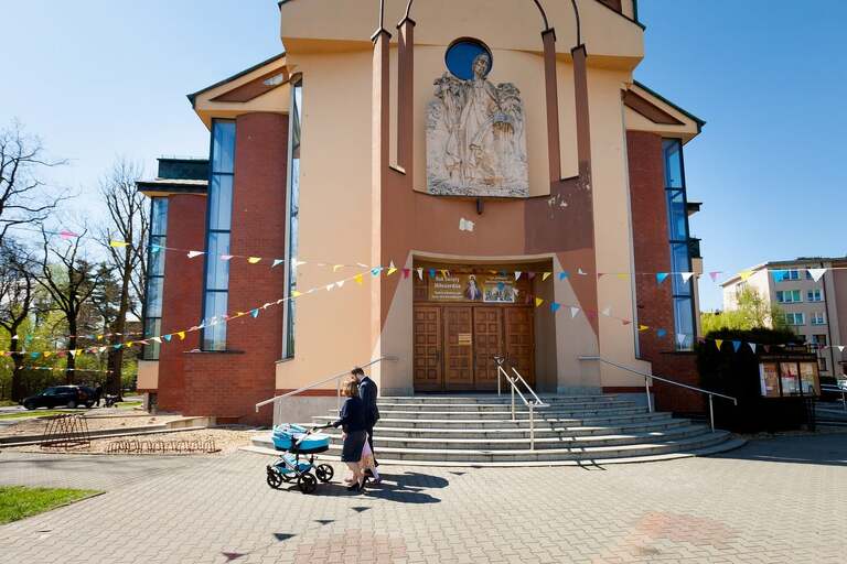 fotograf na chrzest czechowice, zdjecia z chrztu, fotograf bielsko, chrzest w kosciele Boboli w Czechowicach, dobry fotograf pszczyna, profesjonalny fotograf czechowice, reportaz fotograficzny z chrztu, fotograf na chrzest slask, reportaz z chrzcin, fotografia bielsko, dobry fotograf bielsko, fotograf czechowice, fotograf na uroczystosci rodzinne slask