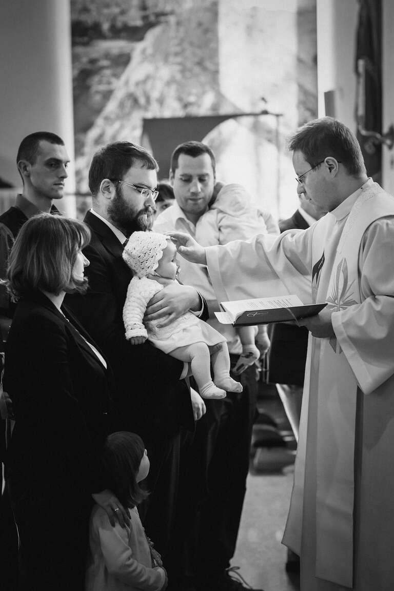 fotograf na chrzest czechowice, zdjecia z chrztu, fotograf bielsko, chrzest w kosciele Boboli w Czechowicach, dobry fotograf pszczyna, profesjonalny fotograf czechowice, reportaz fotograficzny z chrztu, fotograf na chrzest slask, reportaz z chrzcin, fotografia bielsko, dobry fotograf bielsko, fotograf czechowice, fotograf na uroczystosci rodzinne slask