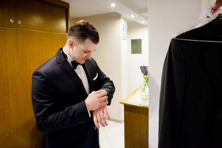 fotografia slubna, fotografia slubna krakow, zdjecia slubne krakow, fotograf slubny krakow, fotograf na wesele krakow, slub w kościele Nawiedzenia NMP w Krakowie, wesele w dworku skawinskim, wesele dworek skawinski, zdjecia slubne bielsko, fotograf slubny bielsko, www.magiaobrazu.com, zdjecia slubne bielsko, fotografia slubna slask, fotograf cieszyn, zdjecia slubne cieszyn, evil wolf studio, michal wilk filmowanie, dj magiczna noc, dj tomasz korus, pracownia florystyczna niezle kwiatki