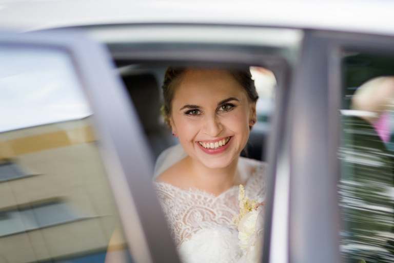 fotografia slubna, fotografia slubna krakow, zdjecia slubne krakow, fotograf slubny krakow, fotograf na wesele krakow, slub w kościele Nawiedzenia NMP w Krakowie, wesele w dworku skawinskim, wesele dworek skawinski, zdjecia slubne bielsko, fotograf slubny bielsko, www.magiaobrazu.com, zdjecia slubne bielsko, fotografia slubna slask, fotograf cieszyn, zdjecia slubne cieszyn, evil wolf studio, michal wilk filmowanie, dj magiczna noc, dj tomasz korus, pracownia florystyczna niezle kwiatki