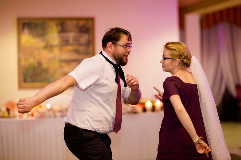 fotografia slubna, fotografia slubna krakow, zdjecia slubne krakow, fotograf slubny krakow, fotograf na wesele krakow, slub w kościele Nawiedzenia NMP w Krakowie, wesele w dworku skawinskim, wesele dworek skawinski, zdjecia slubne bielsko, fotograf slubny bielsko, www.magiaobrazu.com, zdjecia slubne bielsko, fotografia slubna slask, fotograf cieszyn, zdjecia slubne cieszyn, evil wolf studio, michal wilk filmowanie, dj magiczna noc, dj tomasz korus, pracownia florystyczna niezle kwiatki