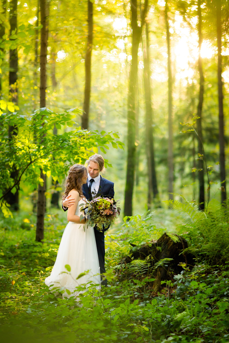 sesja ślubna w Jasienicy, Jesienny plener poślubny, jesienny plener slubny slask, fotografia slubna podbeskidzie, zdjecia slubne podbeskidzie, fotograf slubny podbeskidzie, zdjecia slibne krakow, fotograf slubny krakow, jesienny slub, sesja slubna beskidy, plener slubny beskidy, sesja slubna na podbeskidziu, fotografia slubna malopolska, zdjecia slubne bielsko, fotograf slubny krynica, zdjecia slubne krynica, zdjecia slubne katowice, dwoch fotografow na slub, fotografia slubna krakow, zdjecia slubne krynica,
