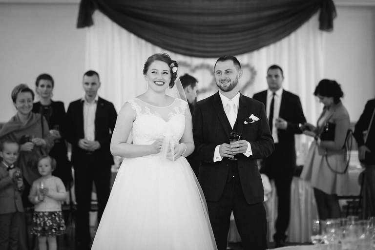 zimowy slub, slub w kosciele w cisownicy, wesele osp kisielow, zespol johnny band na wesele, gastro family cieszyn, fotografia slubna goleszow, zdjecia slubne goleszow, fotografia slubna skoczow, zdjecia slubne zywiec, fotografia slubna, zdjecia slubne bielsko, fotograf slubny bielsko, www.magiaobrazu.com, zdjecia slubne bielsko, fotografia slubna slask, zdjecia slubne zywiec, zdjecia slubne cieszyn, dwoch fotografow na slub, zdjecia slubne slask,