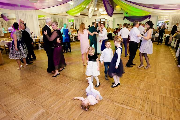 zimowy slub, slub w kosciele w cisownicy, wesele osp kisielow, zespol johnny band na wesele, gastro family cieszyn, fotografia slubna goleszow, zdjecia slubne goleszow, fotografia slubna skoczow, zdjecia slubne zywiec, fotografia slubna, zdjecia slubne bielsko, fotograf slubny bielsko, www.magiaobrazu.com, zdjecia slubne bielsko, fotografia slubna slask, zdjecia slubne zywiec, zdjecia slubne cieszyn, dwoch fotografow na slub, zdjecia slubne slask,