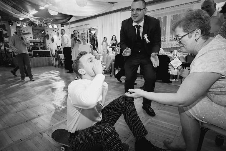 zimowy slub, slub w kosciele w cisownicy, wesele osp kisielow, zespol johnny band na wesele, gastro family cieszyn, fotografia slubna goleszow, zdjecia slubne goleszow, fotografia slubna skoczow, zdjecia slubne zywiec, fotografia slubna, zdjecia slubne bielsko, fotograf slubny bielsko, www.magiaobrazu.com, zdjecia slubne bielsko, fotografia slubna slask, zdjecia slubne zywiec, zdjecia slubne cieszyn, dwoch fotografow na slub, zdjecia slubne slask,