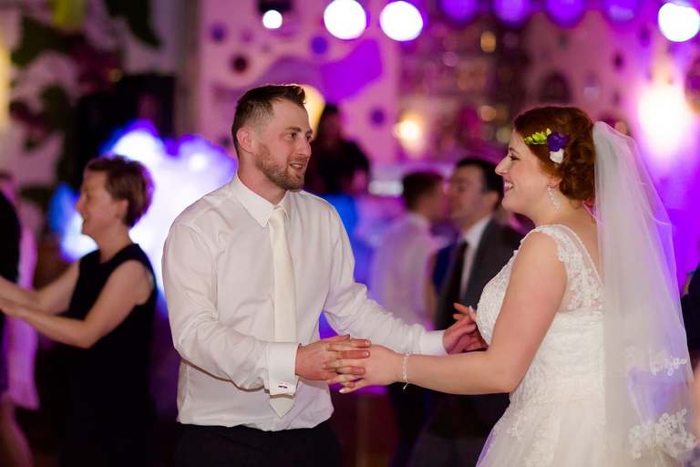 zimowy slub, slub w kosciele w cisownicy, wesele osp kisielow, zespol johnny band na wesele, gastro family cieszyn, fotografia slubna goleszow, zdjecia slubne goleszow, fotografia slubna skoczow, zdjecia slubne zywiec, fotografia slubna, zdjecia slubne bielsko, fotograf slubny bielsko, www.magiaobrazu.com, zdjecia slubne bielsko, fotografia slubna slask, zdjecia slubne zywiec, zdjecia slubne cieszyn, dwoch fotografow na slub, zdjecia slubne slask,