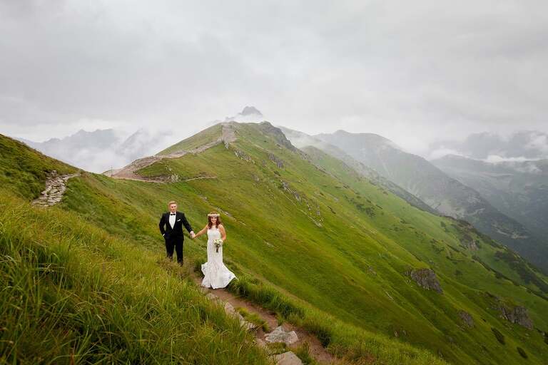 plener slubny w Tatrach, sesja slubna Tatry, fotografia sllubna Tatry, tatrzanski plener slubny, sesja slubna tatry, plener slubny tatry, fotografia slubna slask, zdjecia slubne slask, fotografia slubna bielsko, zdjecia slubne bielsko, fotografia slubna zywiec, zdjecia slubne zywiec, piekna sesja slubna, najladniejsze sesje slubne, fotograf slubny Krakow, fotografowie slubni, dwoch fotografow na slub, Anna i Jacek Bieniek; zdjecia slubne slask, www.magiaobrazu.com,