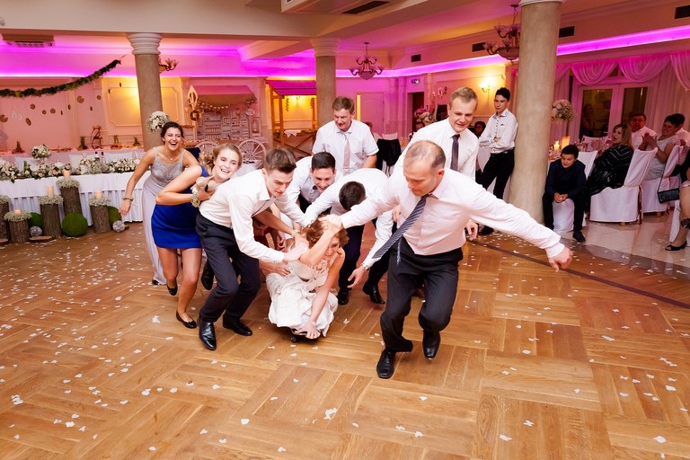 fotografia slubna pszczyna, zdjecia slubne pszczyna, fotograf slubny slask, slub w kosciele wszystkich swietych w pszczynie, wesele karczmie kuban goczalkowice, wesele w goczalkowicach, fotografia slubna katowice, zdjecia slubne katowice, zdjecia slubne zywiec, fotografia slubna, zdjecia slubne bielsko, fotograf slubny bielsko, fotograf slubny cieszyn, fotografia slubna cieszyn, www.magiaobrazu.com, zdjecia slubne bielsko, fotografia slubna slask, zdjecia slubne zywiec, zdjecia slubne cieszyn, dwoch fotografow na slub, zdjecia slubne slask,