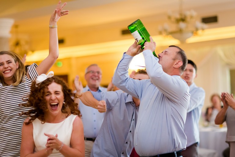 fotografia slubna pszczyna, zdjecia slubne pszczyna, fotograf slubny slask, slub w kosciele wszystkich swietych w pszczynie, wesele karczmie kuban goczalkowice, wesele w goczalkowicach, fotografia slubna katowice, zdjecia slubne katowice, zdjecia slubne zywiec, fotografia slubna, zdjecia slubne bielsko, fotograf slubny bielsko, fotograf slubny cieszyn, fotografia slubna cieszyn, www.magiaobrazu.com, zdjecia slubne bielsko, fotografia slubna slask, zdjecia slubne zywiec, zdjecia slubne cieszyn, dwoch fotografow na slub, zdjecia slubne slask,