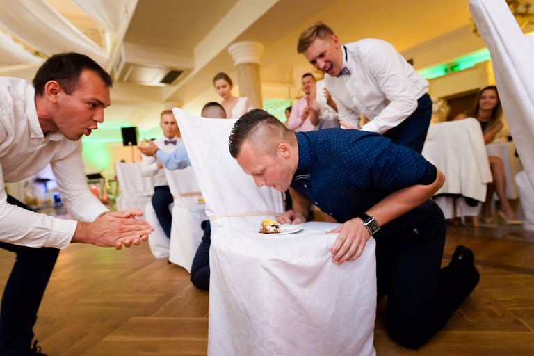 fotografia slubna pszczyna, zdjecia slubne pszczyna, fotograf slubny slask, slub w kosciele wszystkich swietych w pszczynie, wesele karczmie kuban goczalkowice, wesele w goczalkowicach, fotografia slubna katowice, zdjecia slubne katowice, zdjecia slubne zywiec, fotografia slubna, zdjecia slubne bielsko, fotograf slubny bielsko, fotograf slubny cieszyn, fotografia slubna cieszyn, www.magiaobrazu.com, zdjecia slubne bielsko, fotografia slubna slask, zdjecia slubne zywiec, zdjecia slubne cieszyn, dwoch fotografow na slub, zdjecia slubne slask,