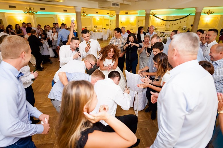 fotografia slubna pszczyna, zdjecia slubne pszczyna, fotograf slubny slask, slub w kosciele wszystkich swietych w pszczynie, wesele karczmie kuban goczalkowice, wesele w goczalkowicach, fotografia slubna katowice, zdjecia slubne katowice, zdjecia slubne zywiec, fotografia slubna, zdjecia slubne bielsko, fotograf slubny bielsko, fotograf slubny cieszyn, fotografia slubna cieszyn, www.magiaobrazu.com, zdjecia slubne bielsko, fotografia slubna slask, zdjecia slubne zywiec, zdjecia slubne cieszyn, dwoch fotografow na slub, zdjecia slubne slask,