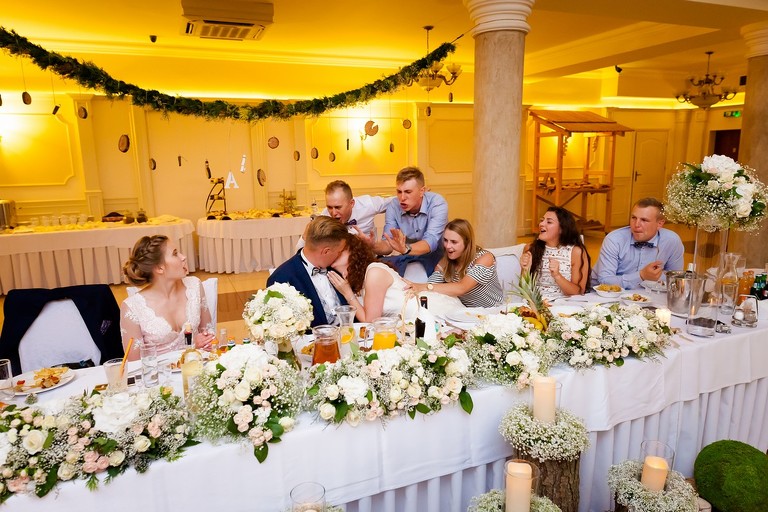 fotografia slubna pszczyna, zdjecia slubne pszczyna, fotograf slubny slask, slub w kosciele wszystkich swietych w pszczynie, wesele karczmie kuban goczalkowice, wesele w goczalkowicach, fotografia slubna katowice, zdjecia slubne katowice, zdjecia slubne zywiec, fotografia slubna, zdjecia slubne bielsko, fotograf slubny bielsko, fotograf slubny cieszyn, fotografia slubna cieszyn, www.magiaobrazu.com, zdjecia slubne bielsko, fotografia slubna slask, zdjecia slubne zywiec, zdjecia slubne cieszyn, dwoch fotografow na slub, zdjecia slubne slask,