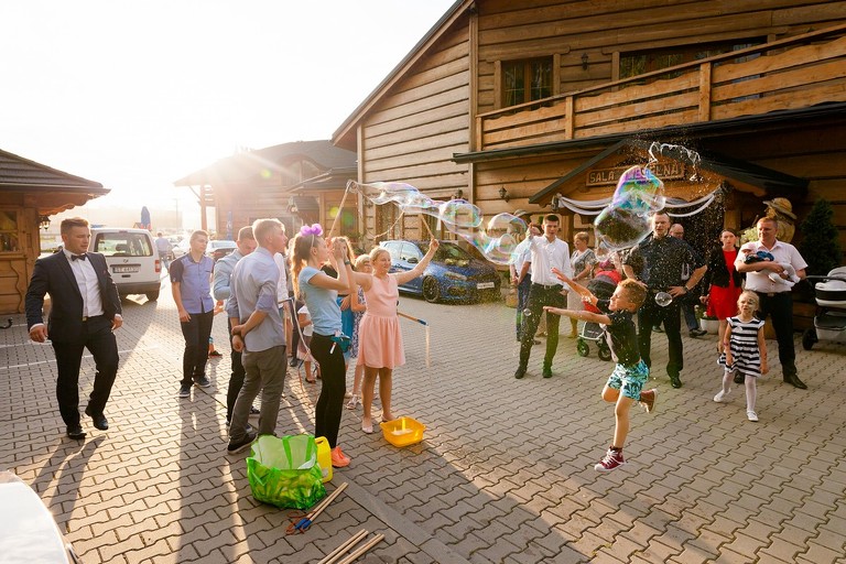 fotografia slubna pszczyna, zdjecia slubne pszczyna, fotograf slubny slask, slub w kosciele wszystkich swietych w pszczynie, wesele karczmie kuban goczalkowice, wesele w goczalkowicach, fotografia slubna katowice, zdjecia slubne katowice, zdjecia slubne zywiec, fotografia slubna, zdjecia slubne bielsko, fotograf slubny bielsko, fotograf slubny cieszyn, fotografia slubna cieszyn, www.magiaobrazu.com, zdjecia slubne bielsko, fotografia slubna slask, zdjecia slubne zywiec, zdjecia slubne cieszyn, dwoch fotografow na slub, zdjecia slubne slask,
