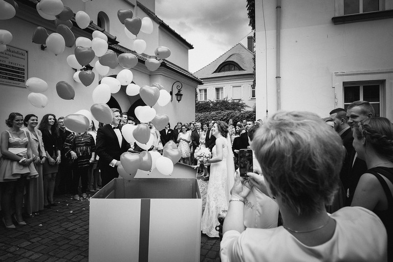 fotografia slubna pszczyna, zdjecia slubne pszczyna, fotograf slubny slask, slub w kosciele wszystkich swietych w pszczynie, wesele karczmie kuban goczalkowice, wesele w goczalkowicach, fotografia slubna katowice, zdjecia slubne katowice, zdjecia slubne zywiec, fotografia slubna, zdjecia slubne bielsko, fotograf slubny bielsko, fotograf slubny cieszyn, fotografia slubna cieszyn, www.magiaobrazu.com, zdjecia slubne bielsko, fotografia slubna slask, zdjecia slubne zywiec, zdjecia slubne cieszyn, dwoch fotografow na slub, zdjecia slubne slask,