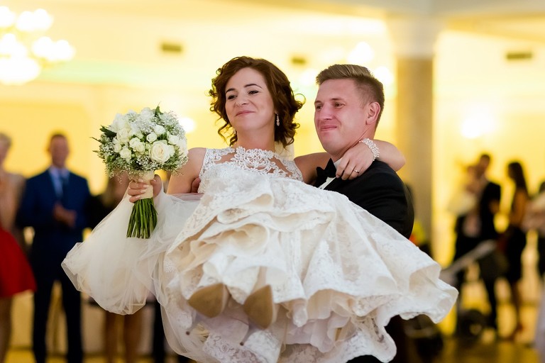 fotografia slubna pszczyna, zdjecia slubne pszczyna, fotograf slubny slask, slub w kosciele wszystkich swietych w pszczynie, wesele karczmie kuban goczalkowice, wesele w goczalkowicach, fotografia slubna katowice, zdjecia slubne katowice, zdjecia slubne zywiec, fotografia slubna, zdjecia slubne bielsko, fotograf slubny bielsko, fotograf slubny cieszyn, fotografia slubna cieszyn, www.magiaobrazu.com, zdjecia slubne bielsko, fotografia slubna slask, zdjecia slubne zywiec, zdjecia slubne cieszyn, dwoch fotografow na slub, zdjecia slubne slask,